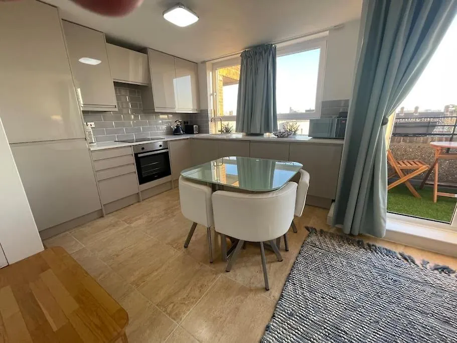 Stylish Flat Next To Tower Of London And Skd Marina Apartment United Kingdom